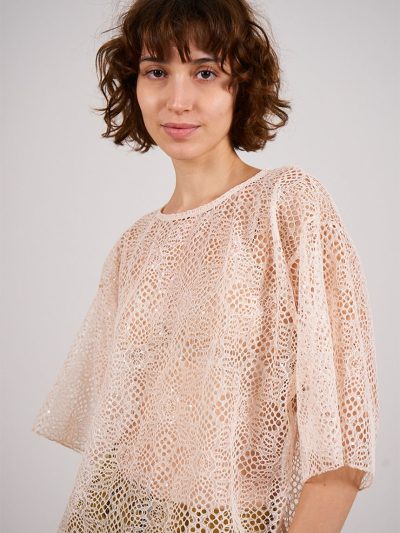 Φαρδιά διάτρητη μπλούζα