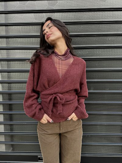 Πλεκτή μπλούζα κρουαζέ