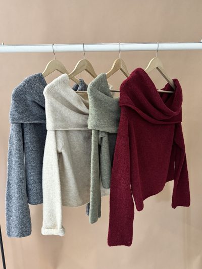 Μπλούζα πλεκτή με ντραπέ λαιμό